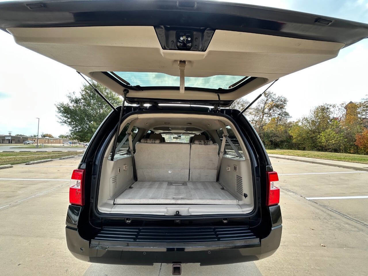 Used 2013 Ford Expedition EL Limited image 10