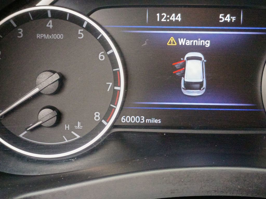 Used 2023 Nissan Murano SV image 16