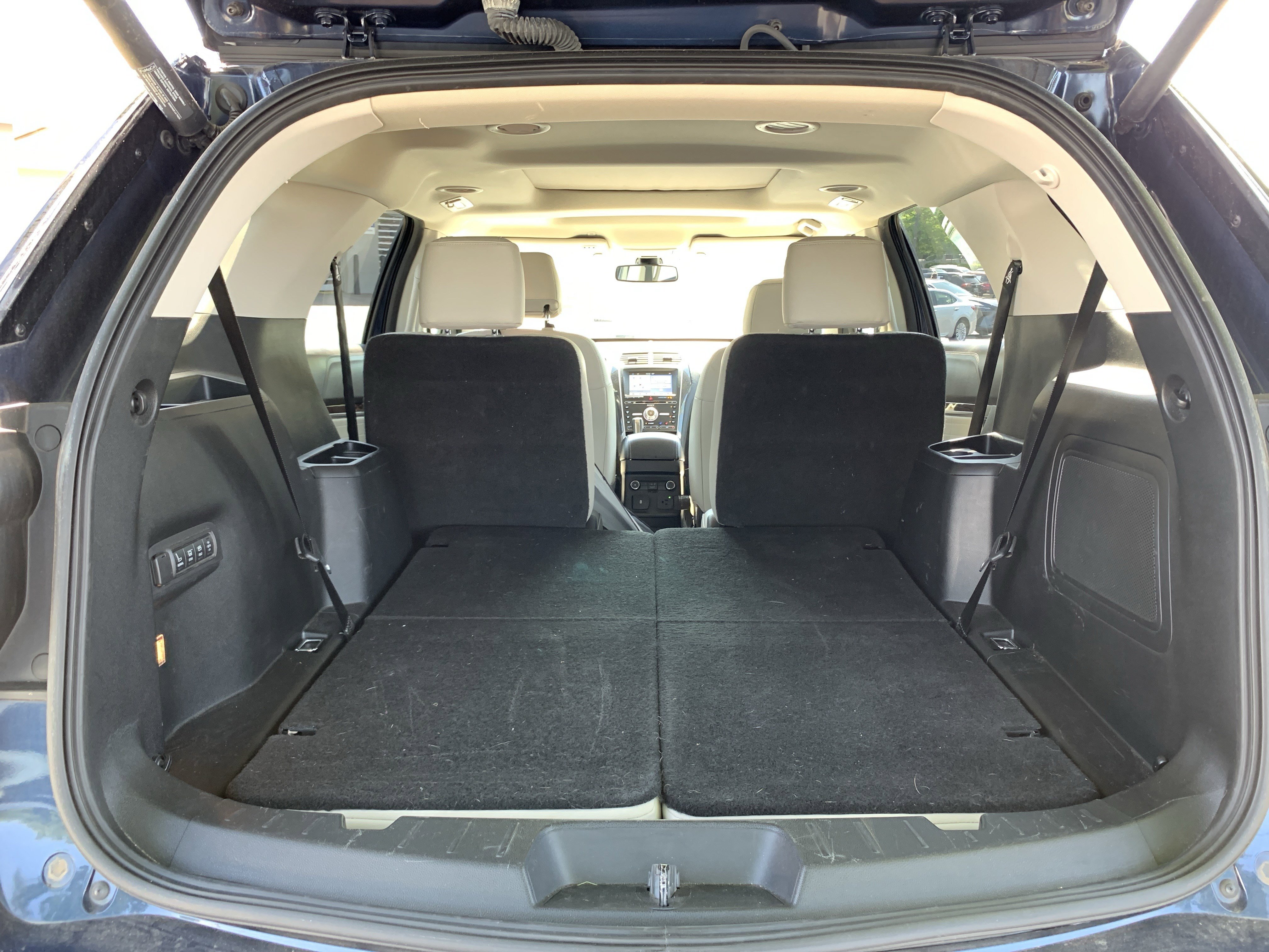 Used 2017 Ford Explorer Platinum AWD/4WD image 34
