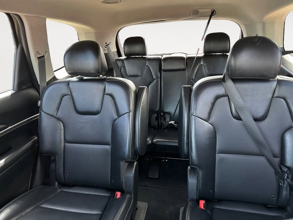 Used 2025 Kia Telluride S AWD/4WD image 13
