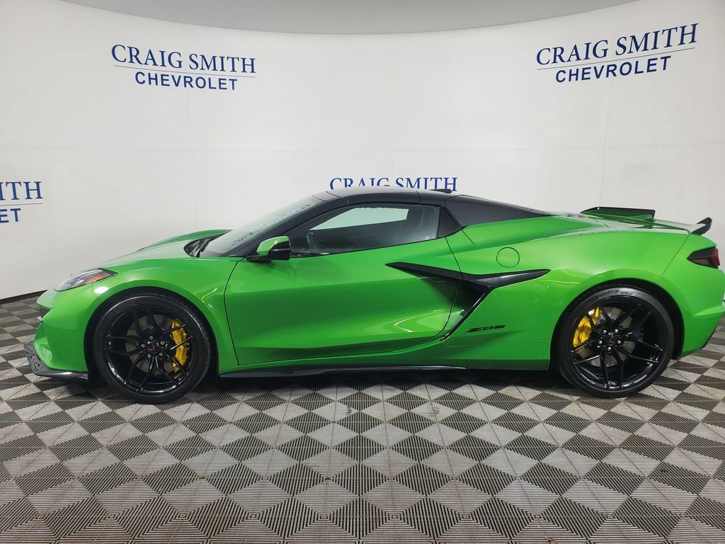 New 2026 Chevrolet Corvette Z06 w/ Stealth Interior Trim Package RWD image 2