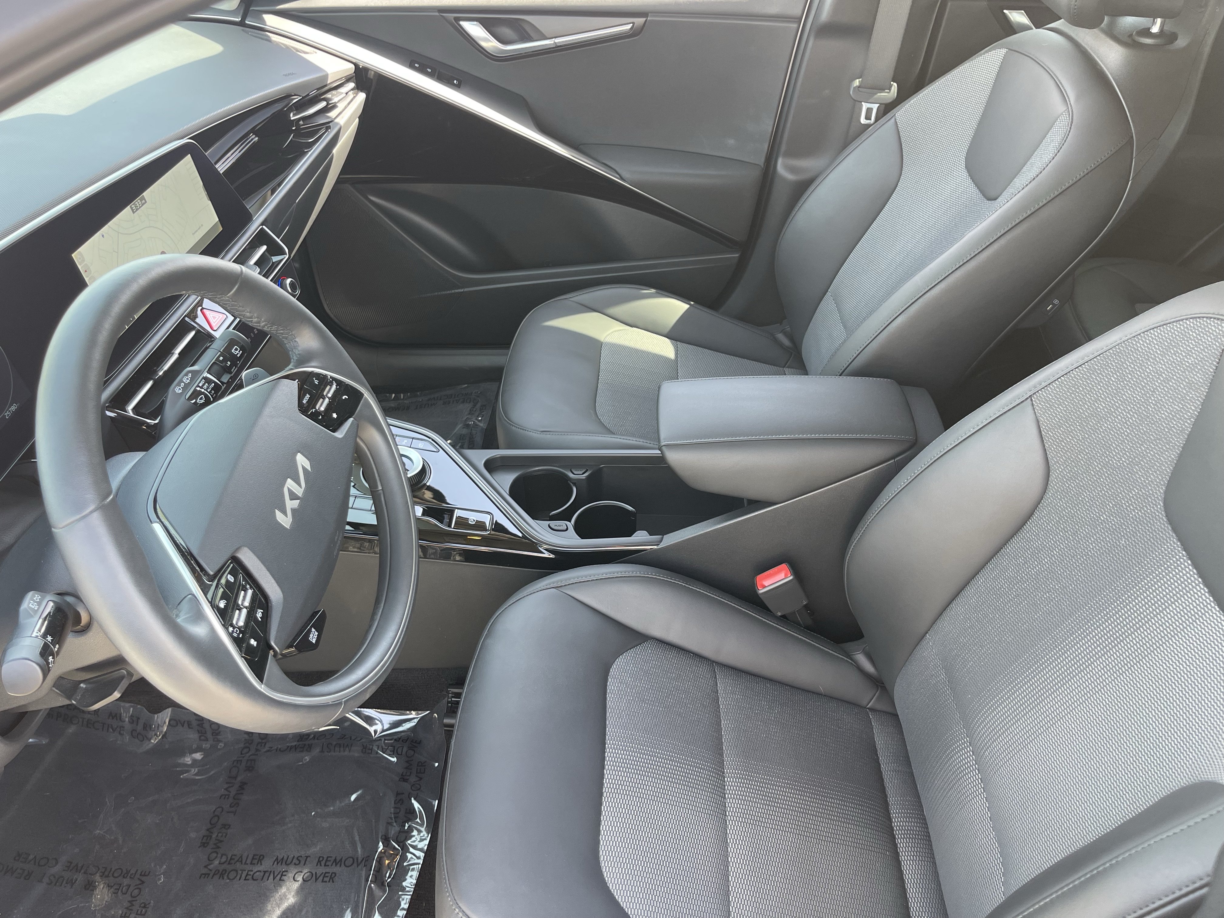 Certified 2023 Kia Niro Wind w/ Wind Preserve Package FWD image 16