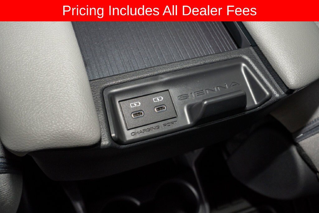 New 2026 Toyota Sienna LE FWD image 9