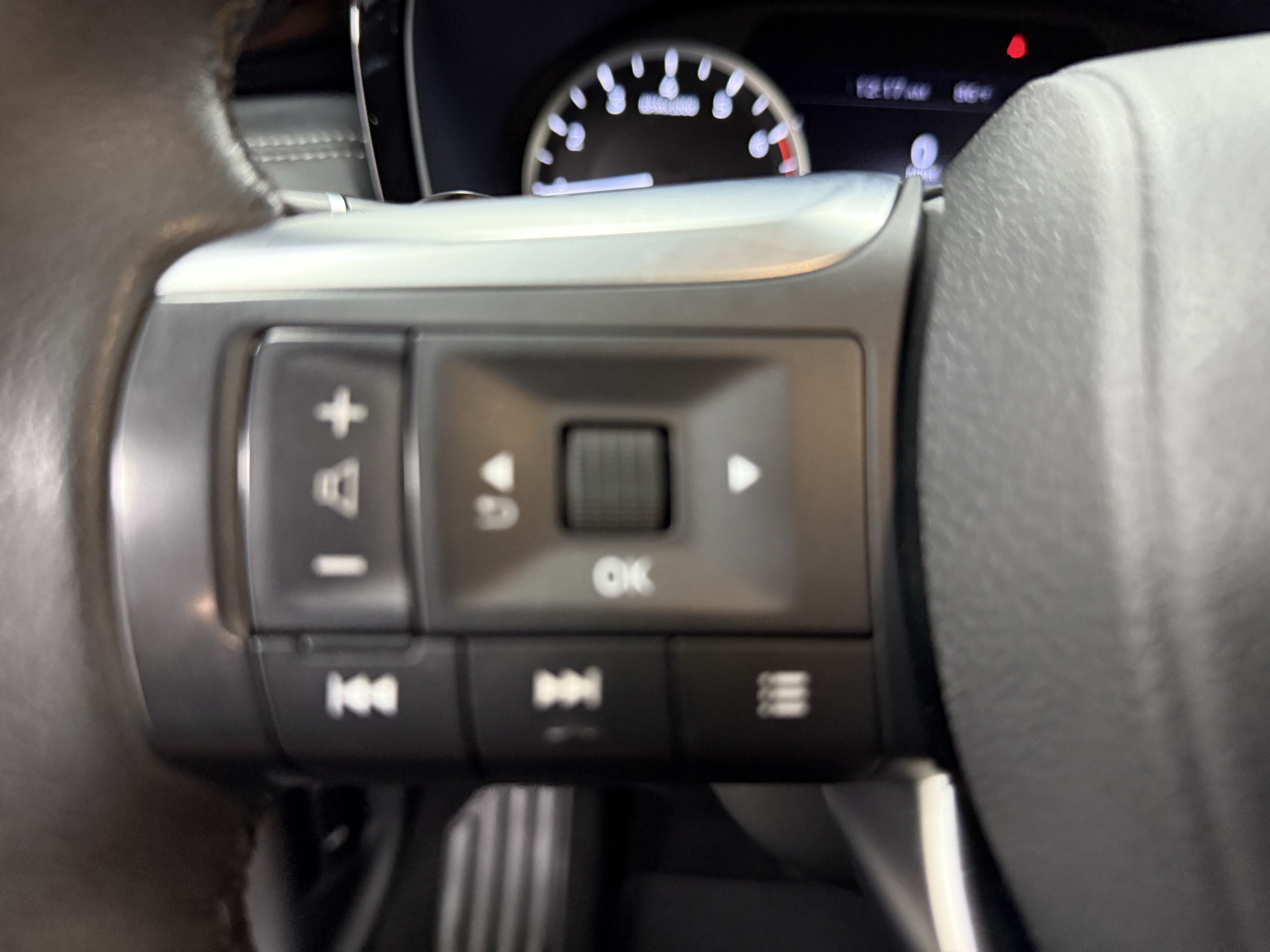 Certified 2025 INFINITI QX60 Pure AWD/4WD image 19