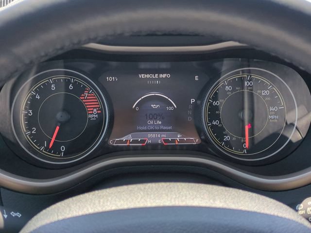 Used 2018 Jeep Cherokee Limited AWD/4WD image 18