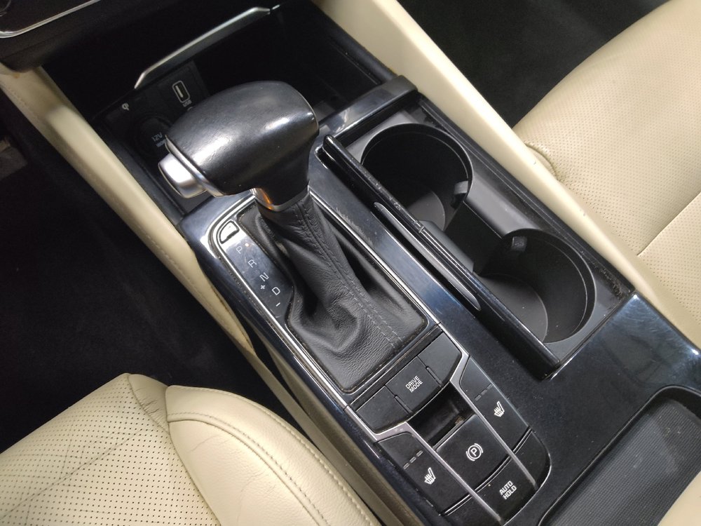 Used 2019 Kia Cadenza Technology image 26