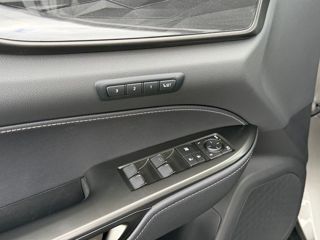 New 2026 Lexus NX 350h AWD w/ Premium Package image 11