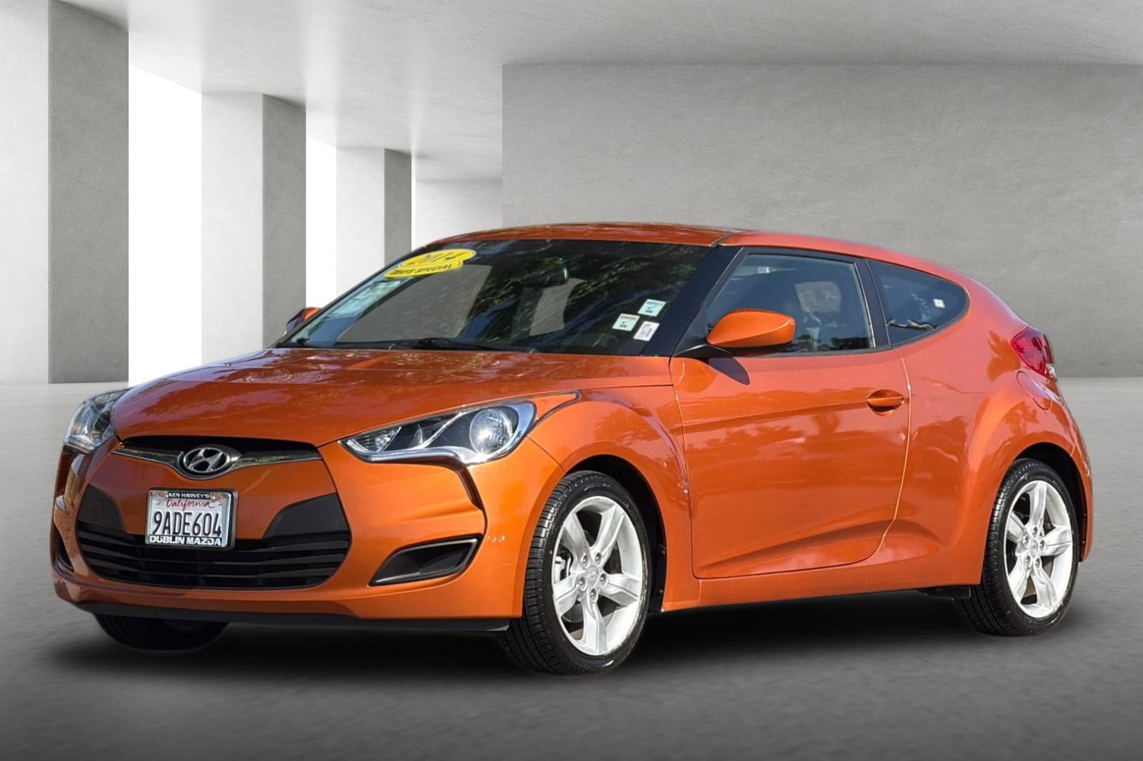 Used 2014 Hyundai Veloster FWD image 8