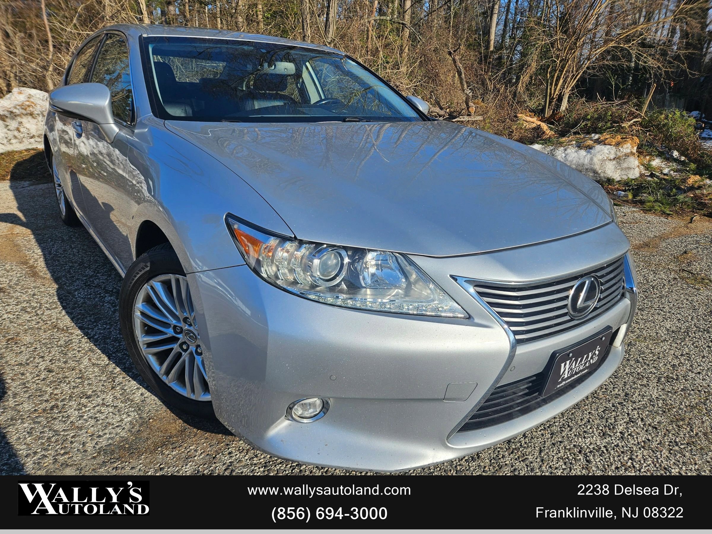 Used 2015 Lexus ES 350 w/ Luxury Package image 3