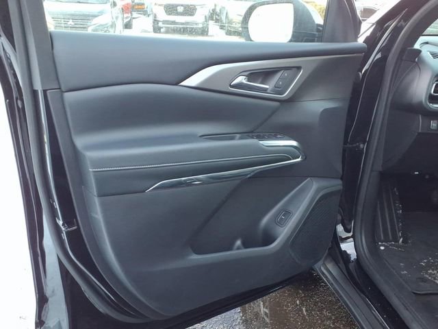 Used 2026 Chevrolet Traverse LT w/ Driver Confidence Package AWD/4WD image 13