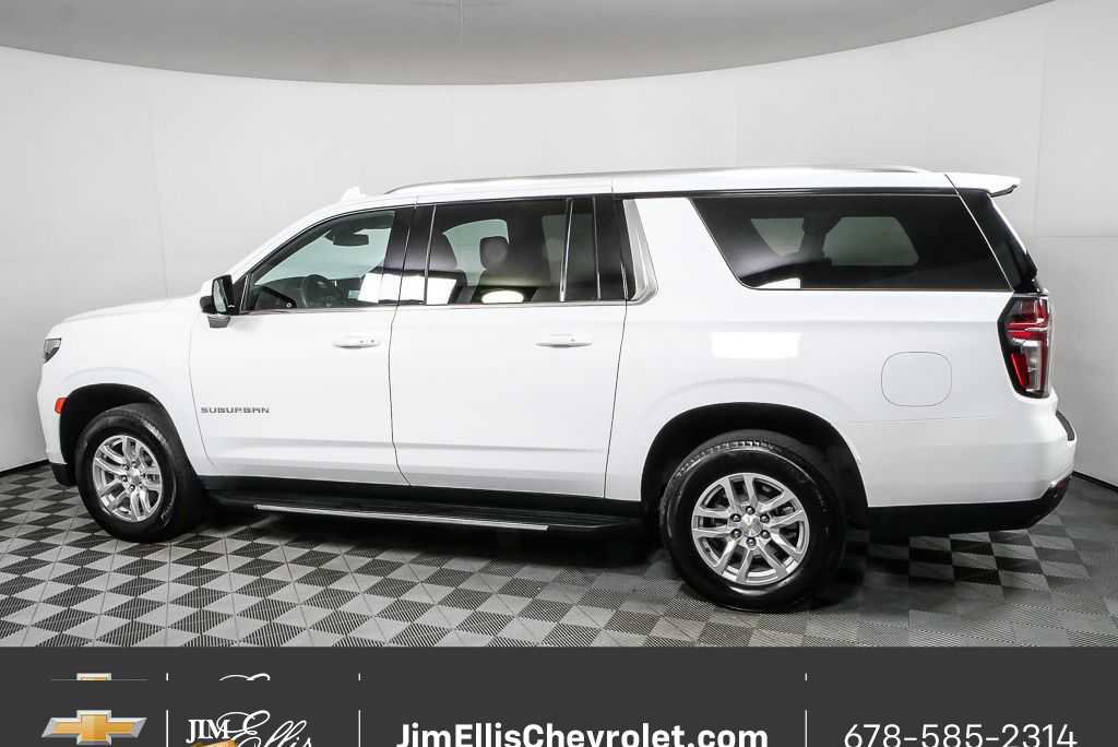 Certified 2024 Chevrolet Suburban LT image 2