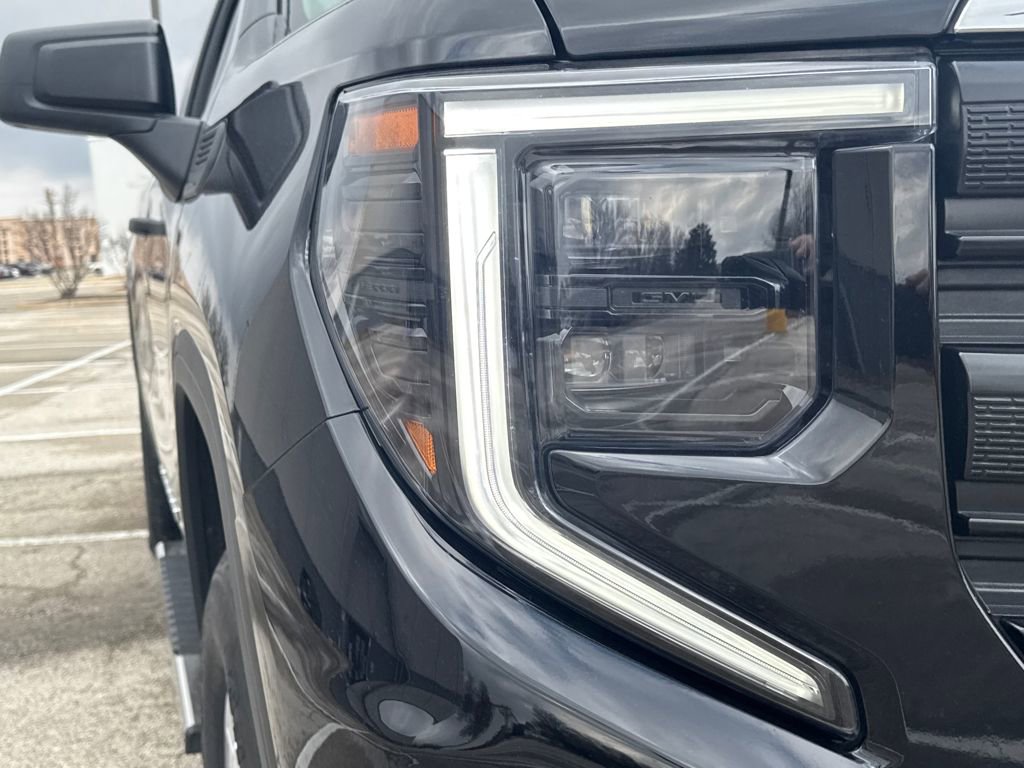 Used 2024 GMC Sierra 1500 Pro w/ Pro Value Package image 12