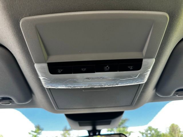 New 2025 Nissan Sentra SR w/ Midnight Edition image 30