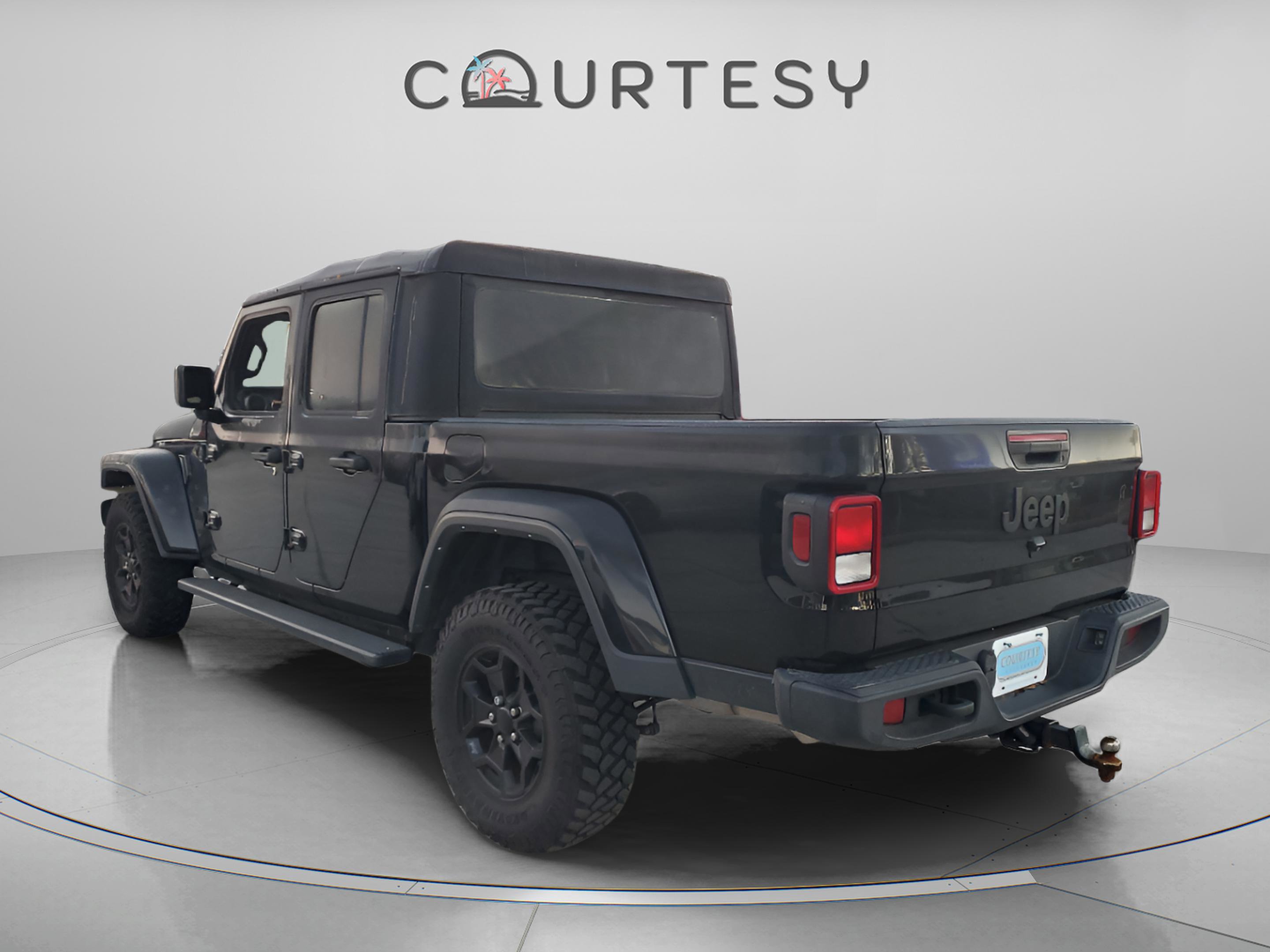 Certified 2022 Jeep Gladiator Sport image 2