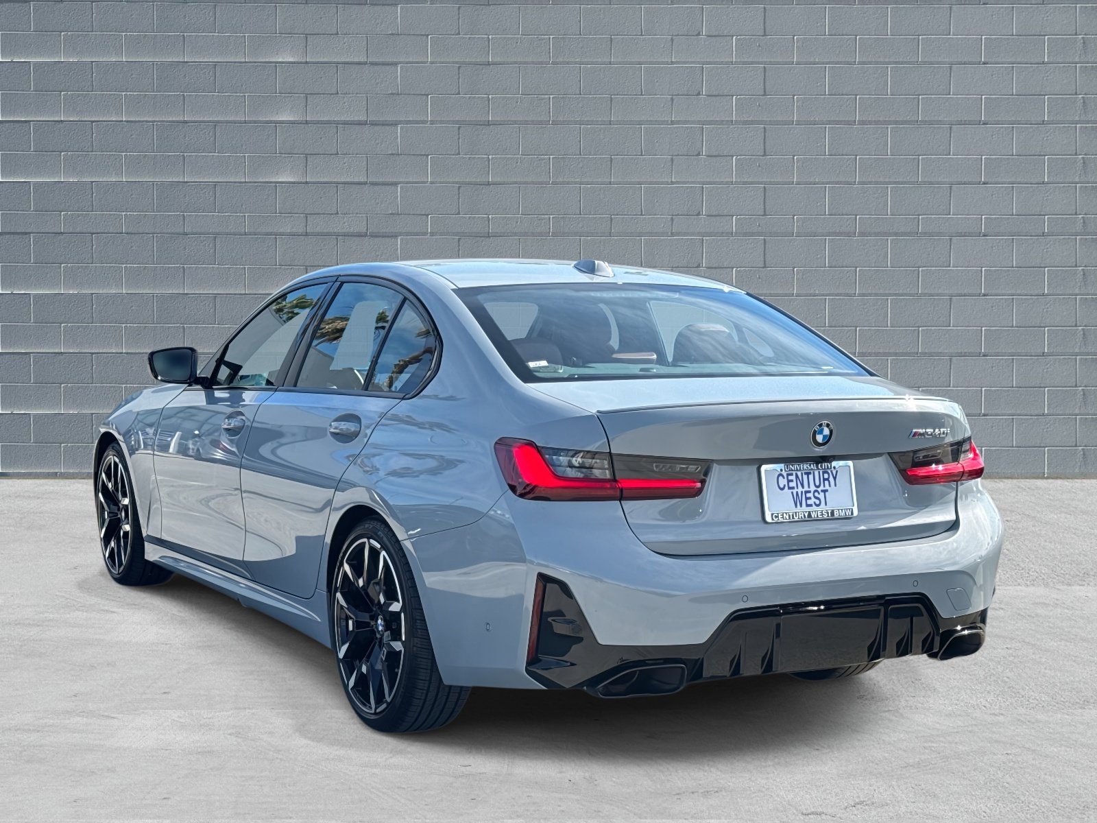 Used 2025 BMW M340i image 3