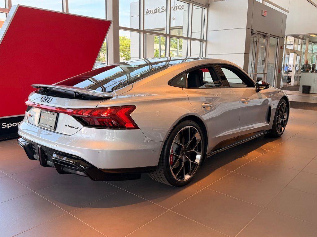 New 2026 Audi RS e-tron GT performance AWD/4WD image 4