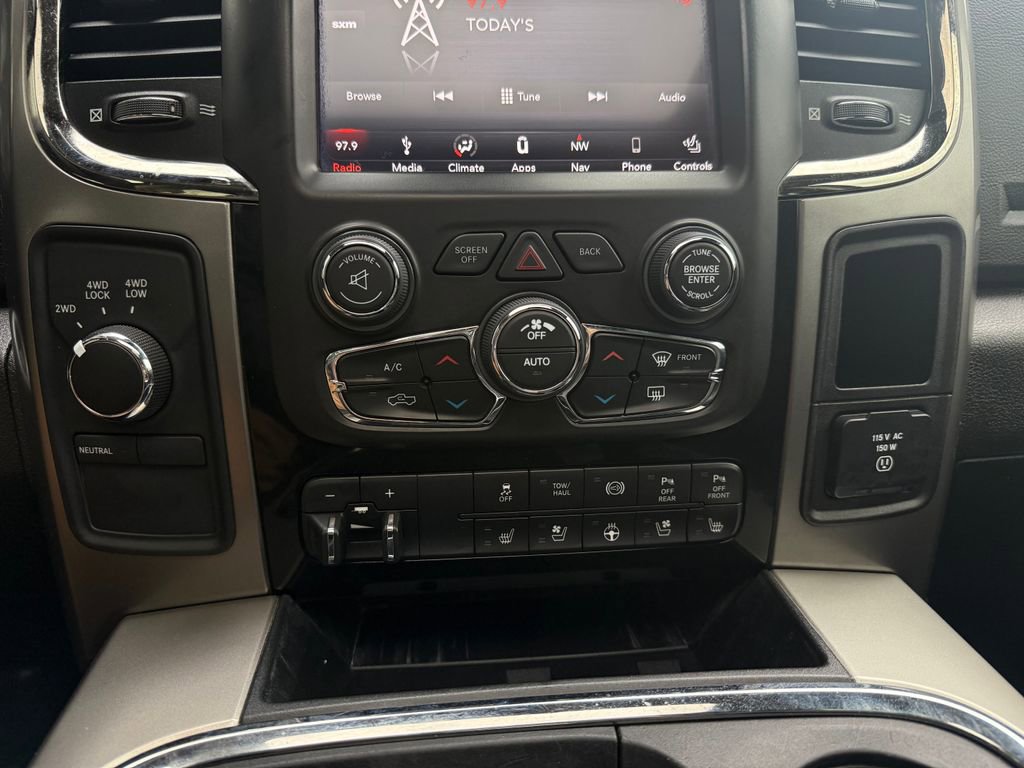 Used 2018 RAM 2500 Laramie w/ Sport Appearance Group AWD/4WD image 26