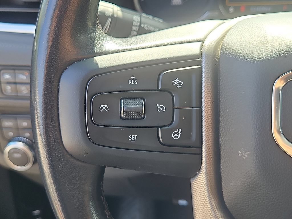 Used 2021 GMC Yukon XL Denali w/ Denali Premium Package AWD/4WD image 30