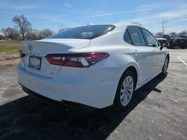 Used 2024 Toyota Camry LE image 8