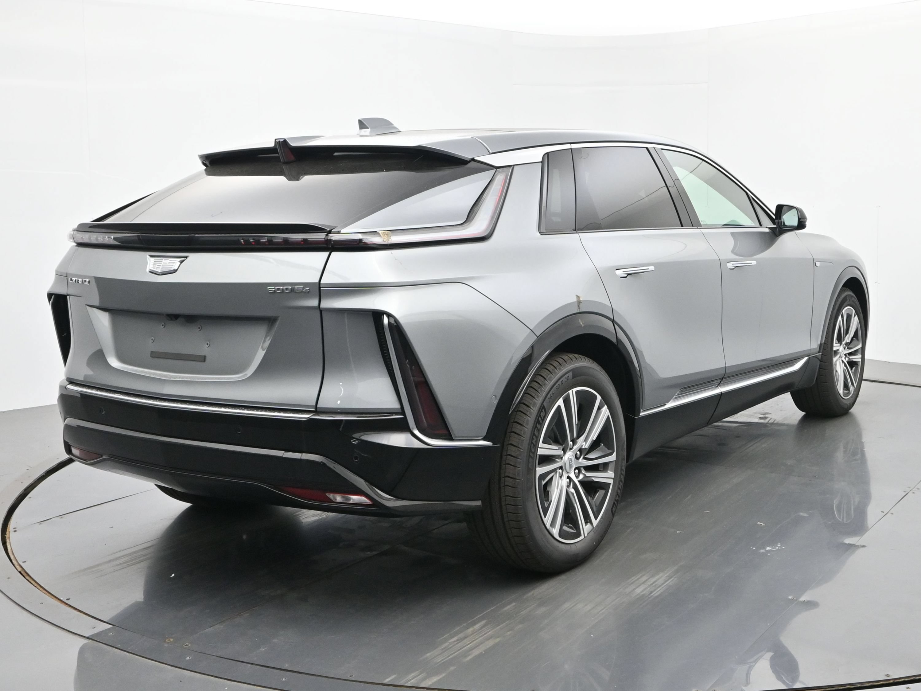 New 2026 Cadillac Lyriq Luxury w/ LPO, Floor Liner Package AWD/4WD image 5