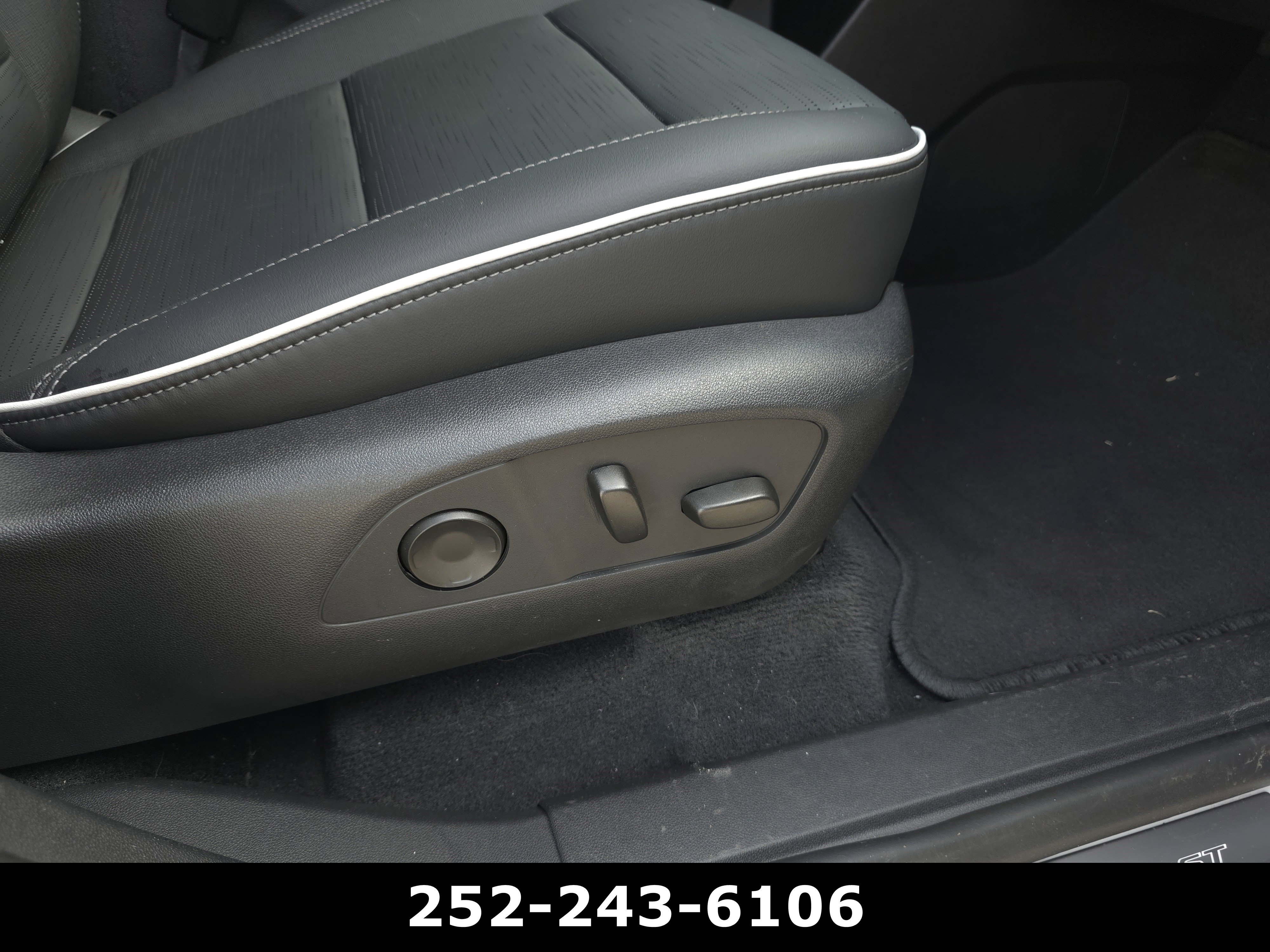 Used 2025 Buick Enclave Sport Touring w/ Super Cruise Package FWD image 47