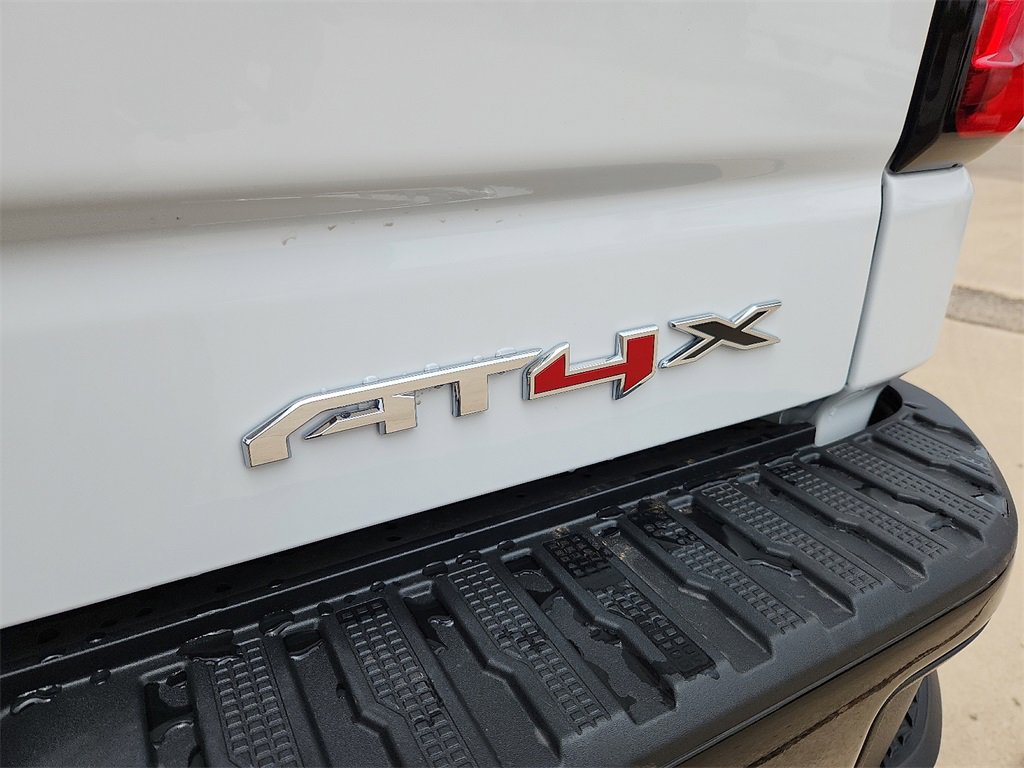 New 2025 GMC Sierra 1500 AT4X image 10