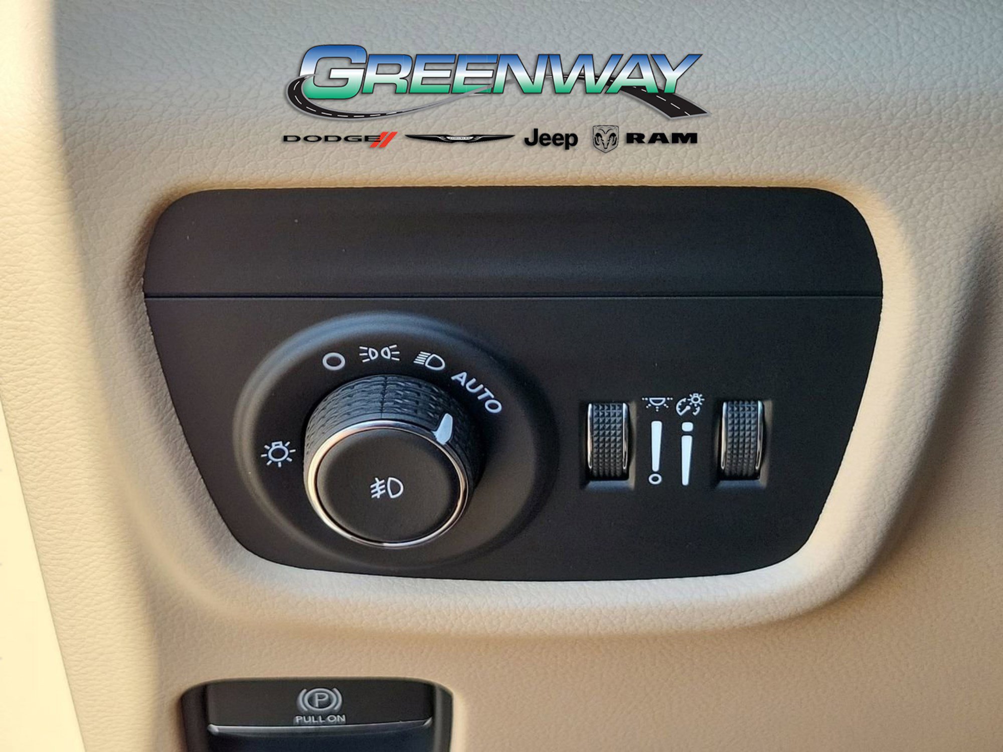 New 2025 Jeep Grand Cherokee Limited w/ Black Appearance Package image 27