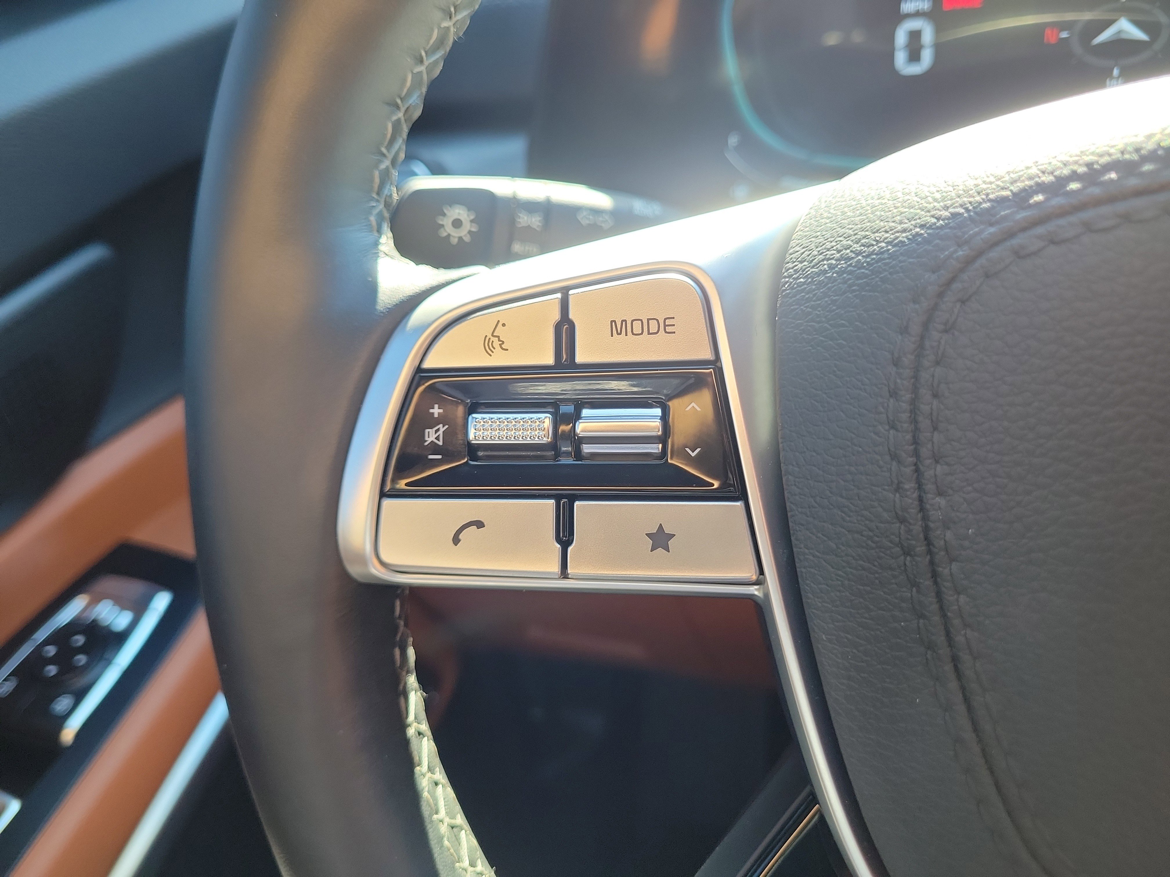 Certified 2025 Kia Telluride EX X-Line AWD/4WD image 29