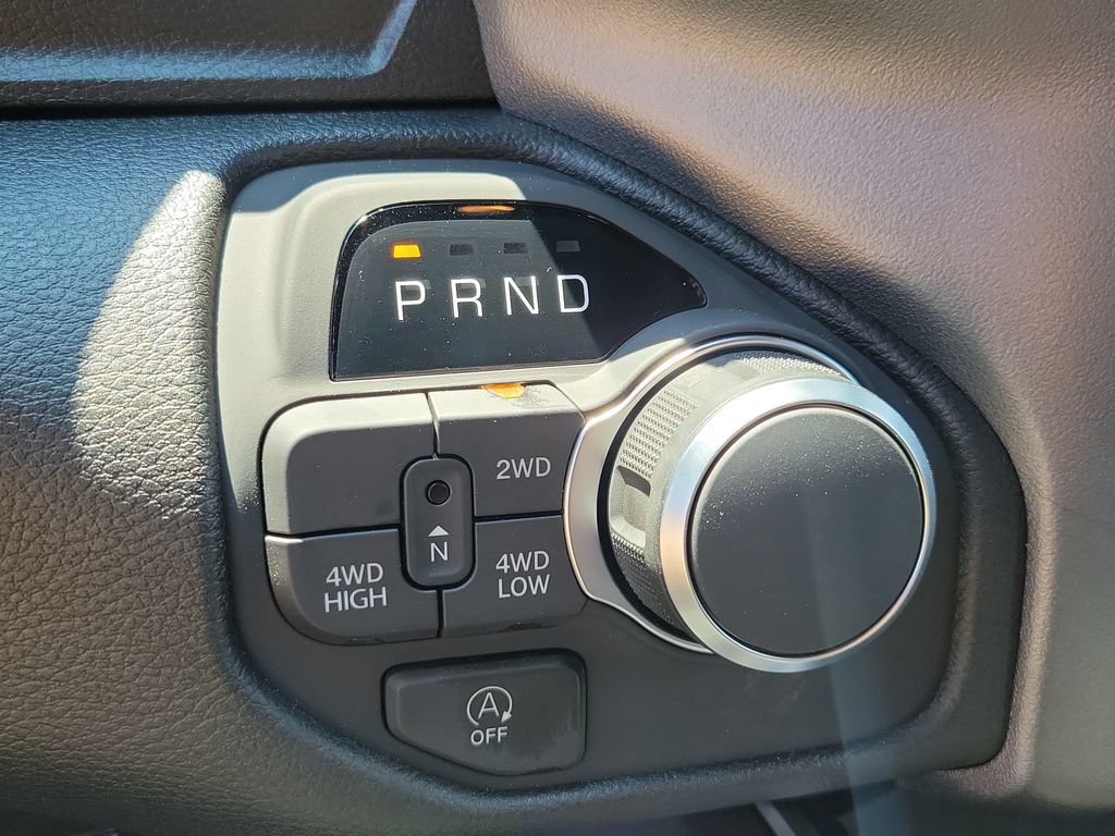 New 2026 RAM 1500 Express AWD/4WD image 20