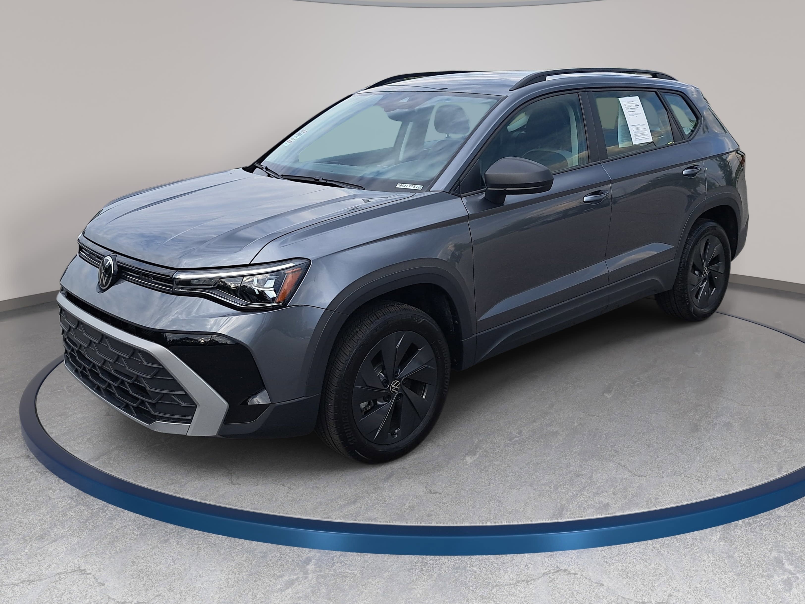 Used 2025 Volkswagen Taos S FWD image 1