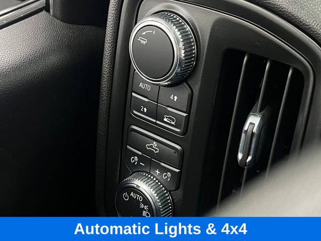 Used 2024 GMC Sierra 1500 Pro w/ Graphite Edition AWD/4WD image 15