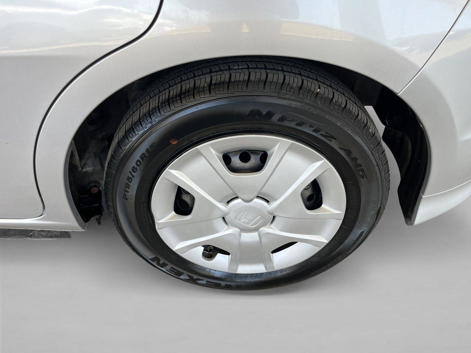 Used 2013 Honda Fit image 19