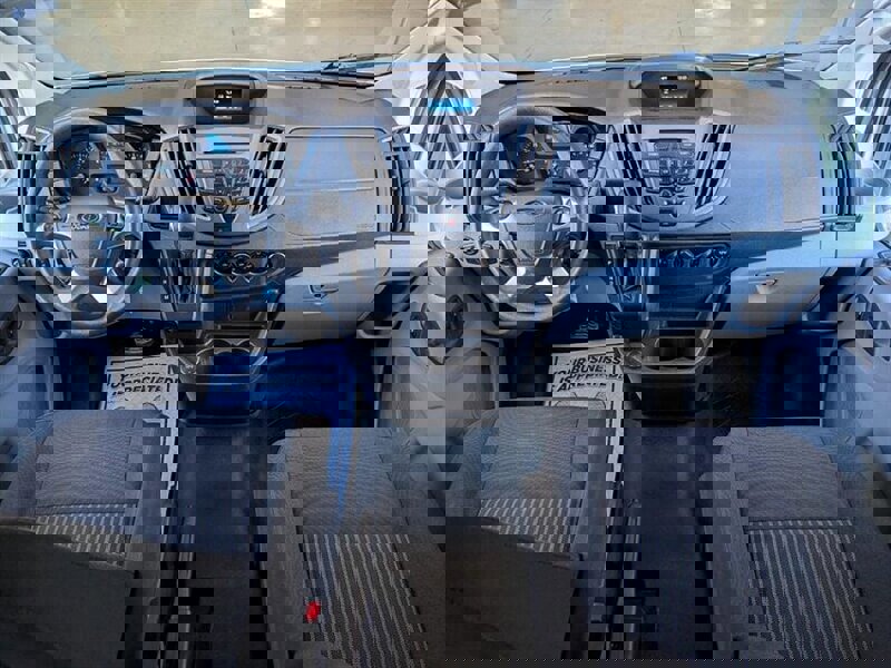 Used 2019 Ford Transit 150 XL image 3