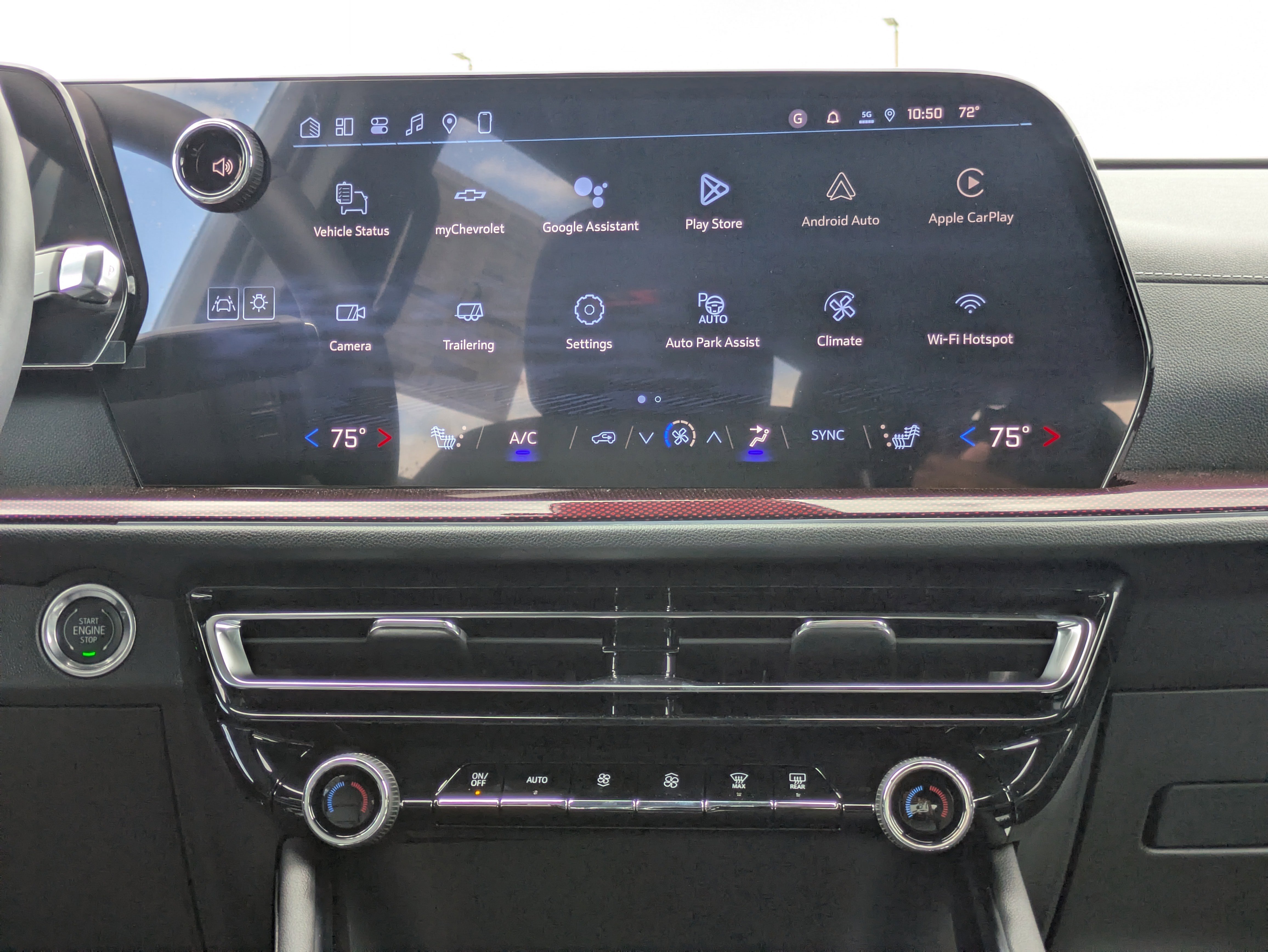 New 2026 Chevrolet Traverse Z71 w/ Enhanced Driving Package image 5