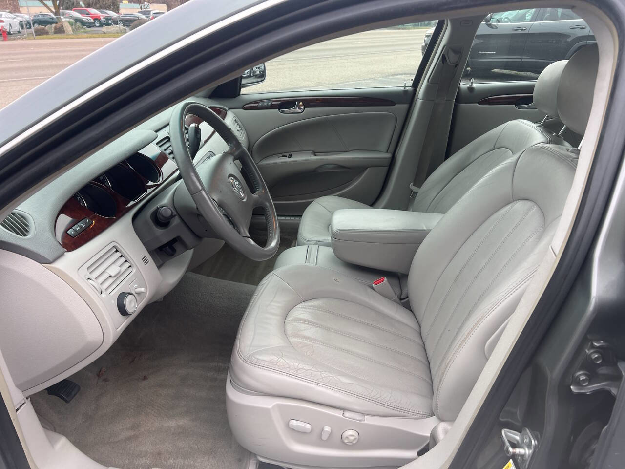 Used 2007 Buick Lucerne CXL image 10