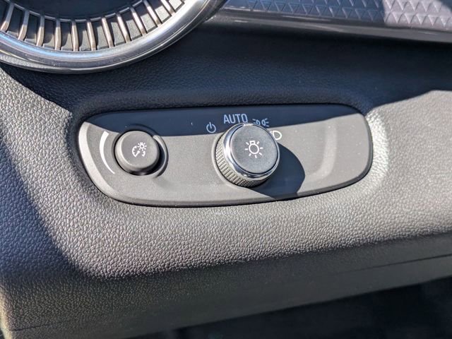 New 2026 Chevrolet Trax ACTIV w/ Sunroof Package image 13