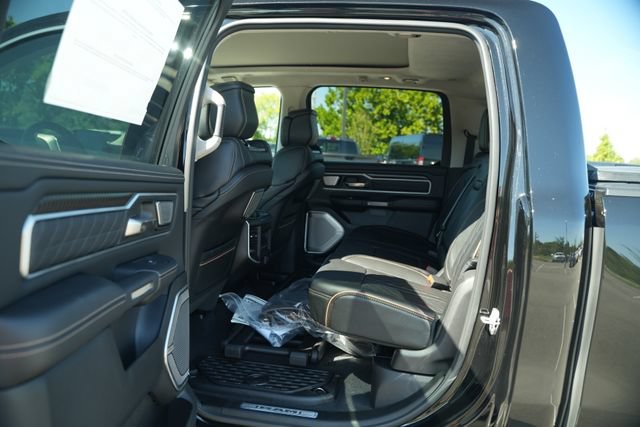 New 2026 RAM 1500 Tungsten w/ Trailer Tow Group AWD/4WD image 14