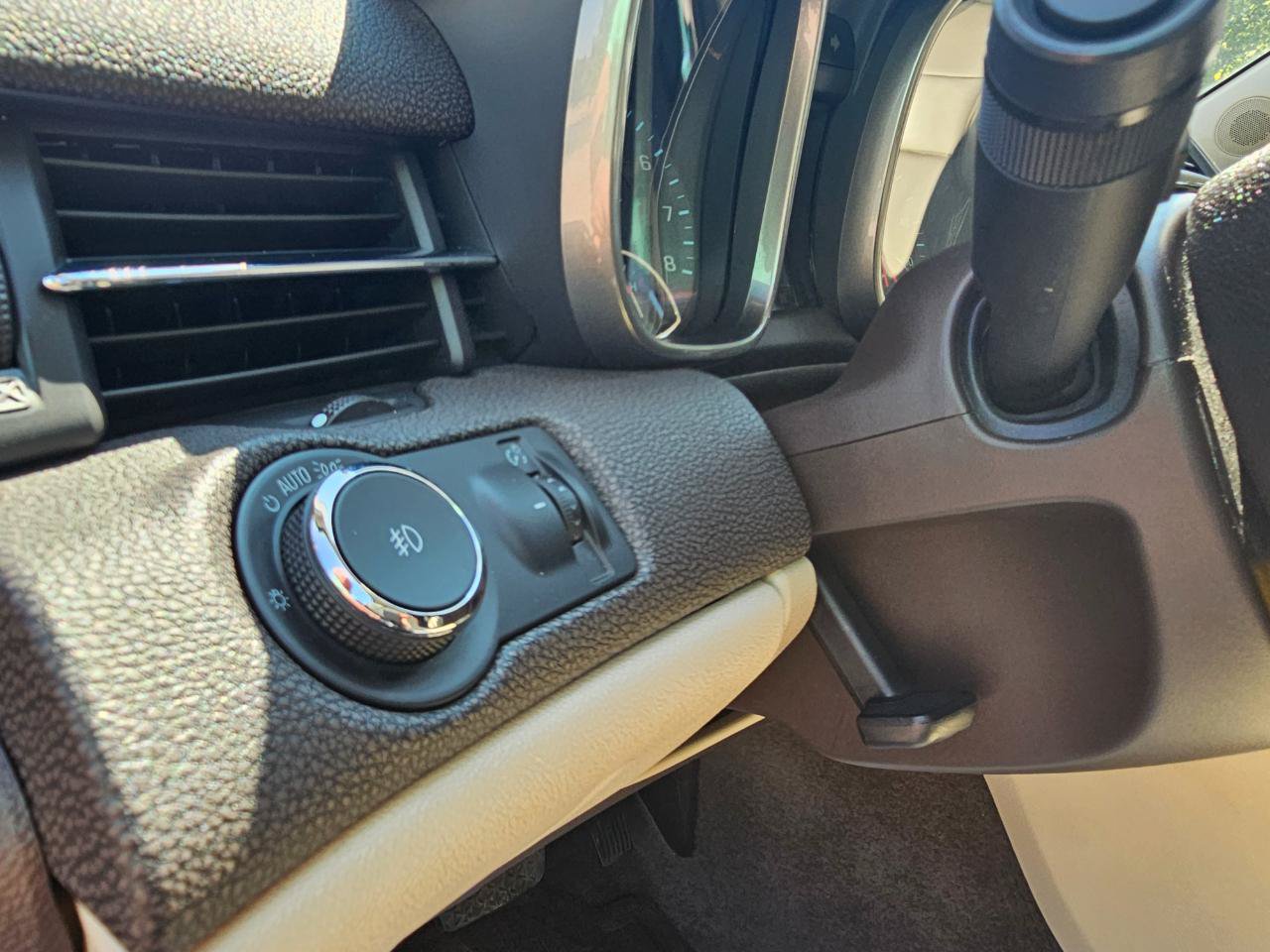 Used 2013 Chevrolet Malibu LTZ FWD image 30