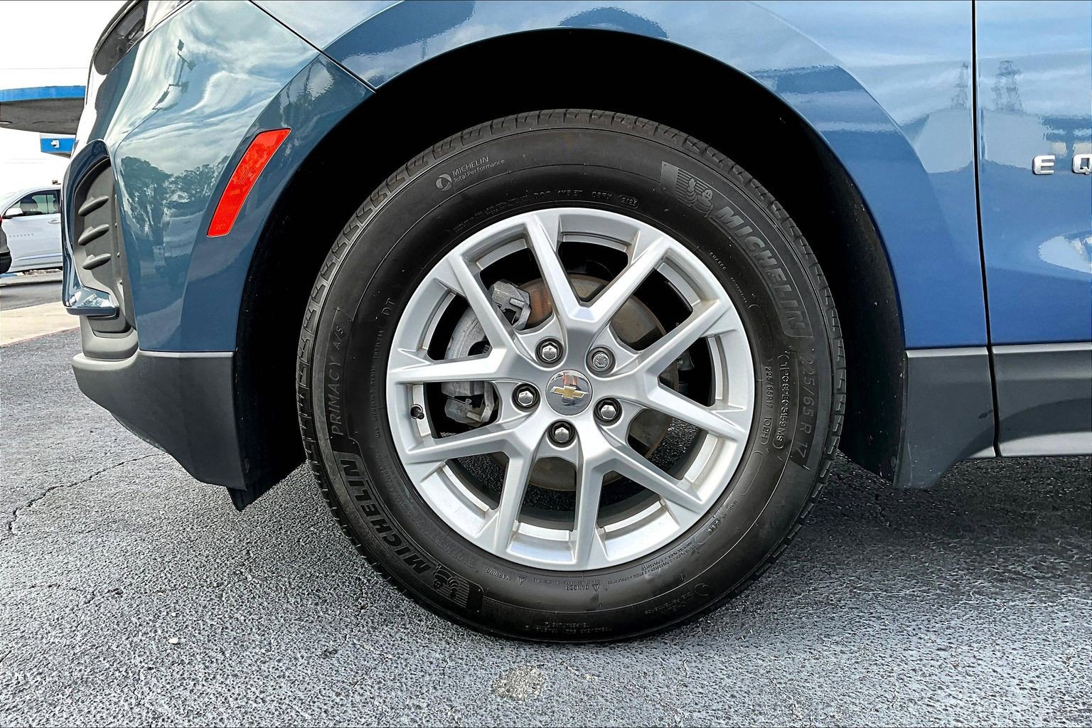 Certified 2024 Chevrolet Equinox LS FWD image 8