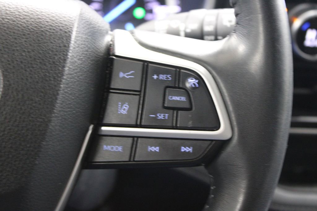 Used 2022 Toyota Highlander XLE image 39