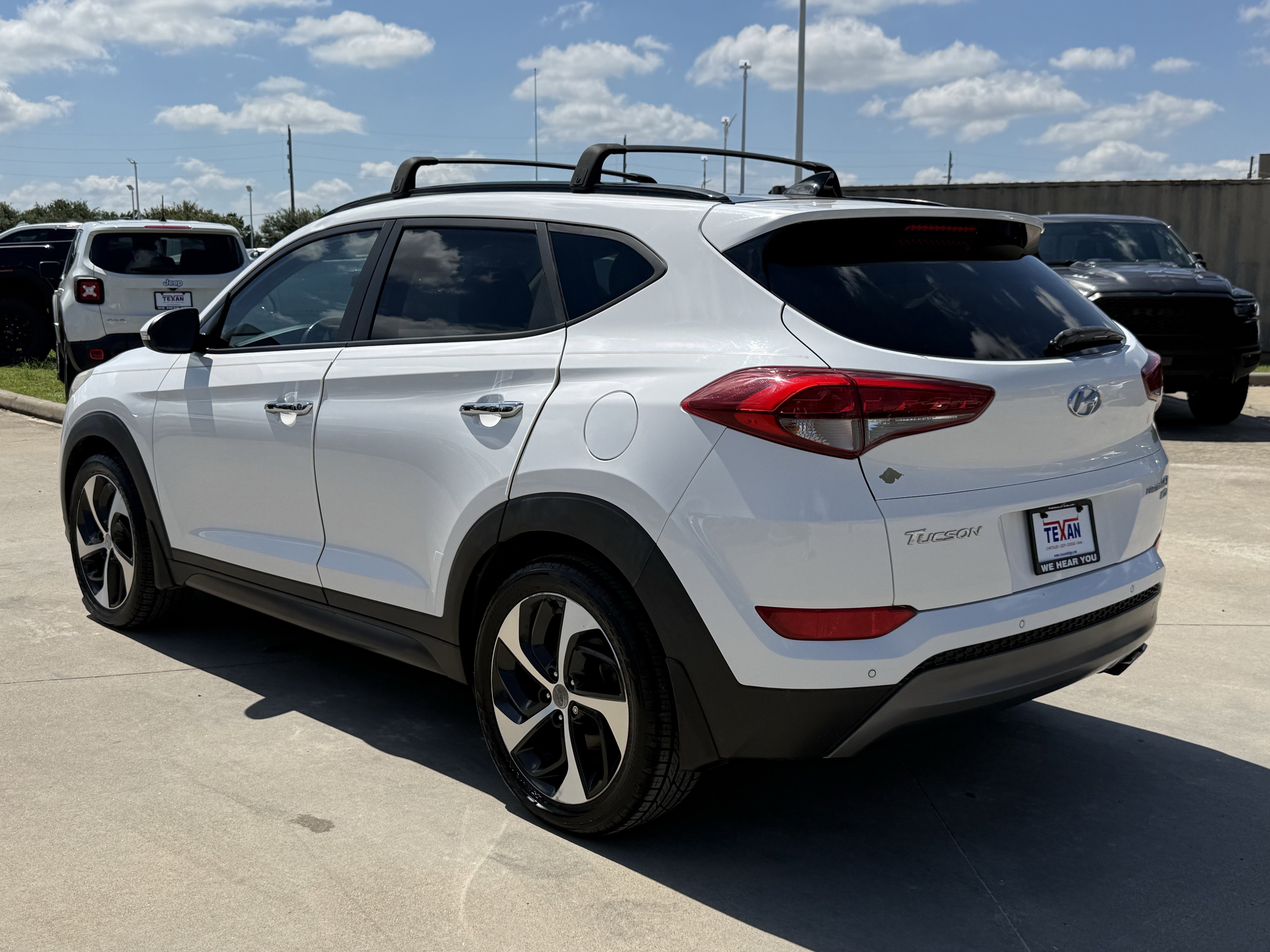 Used 2016 Hyundai Tucson Limited w/ Option Group 03 AWD/4WD image 7
