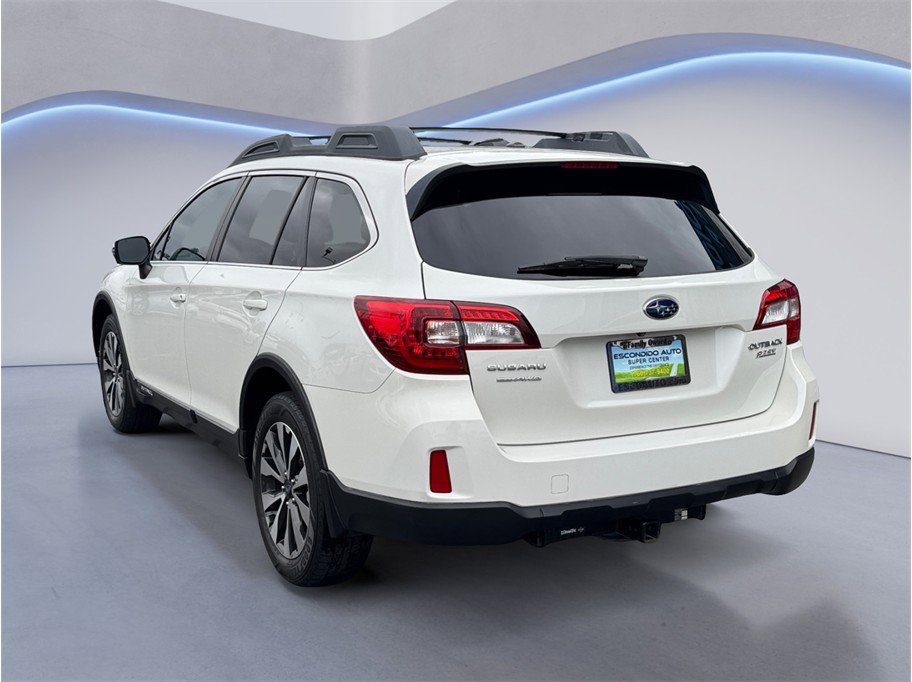 Used 2015 Subaru Outback 2.5i Limited AWD/4WD image 4