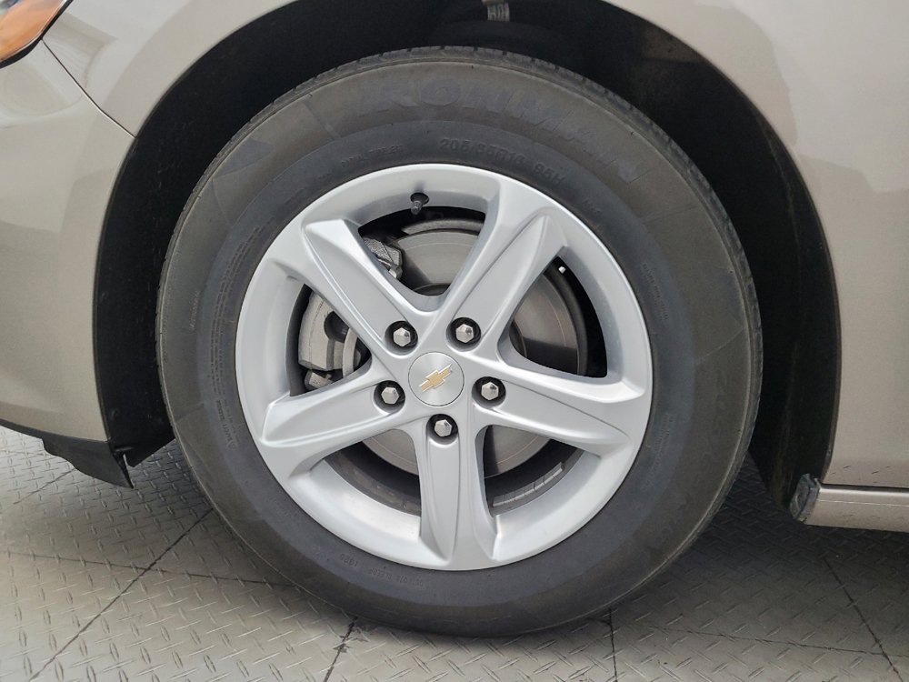Used 2024 Chevrolet Malibu LS FWD image 31