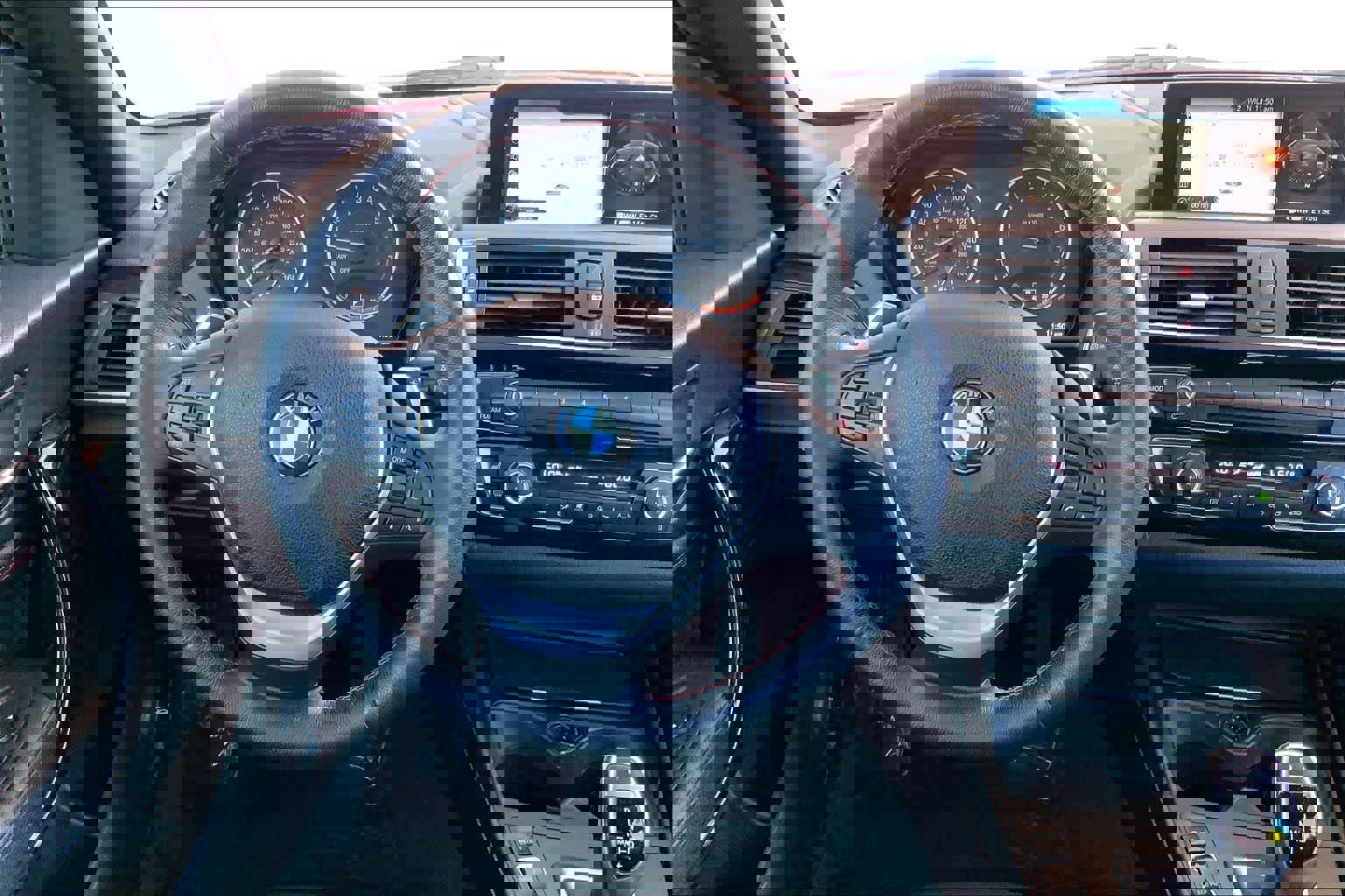 Used 2017 BMW 230i Coupe image 5