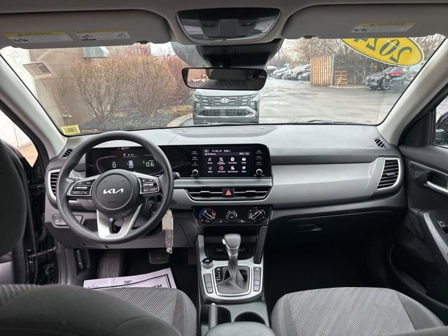 Used 2024 Kia Seltos LX image 25