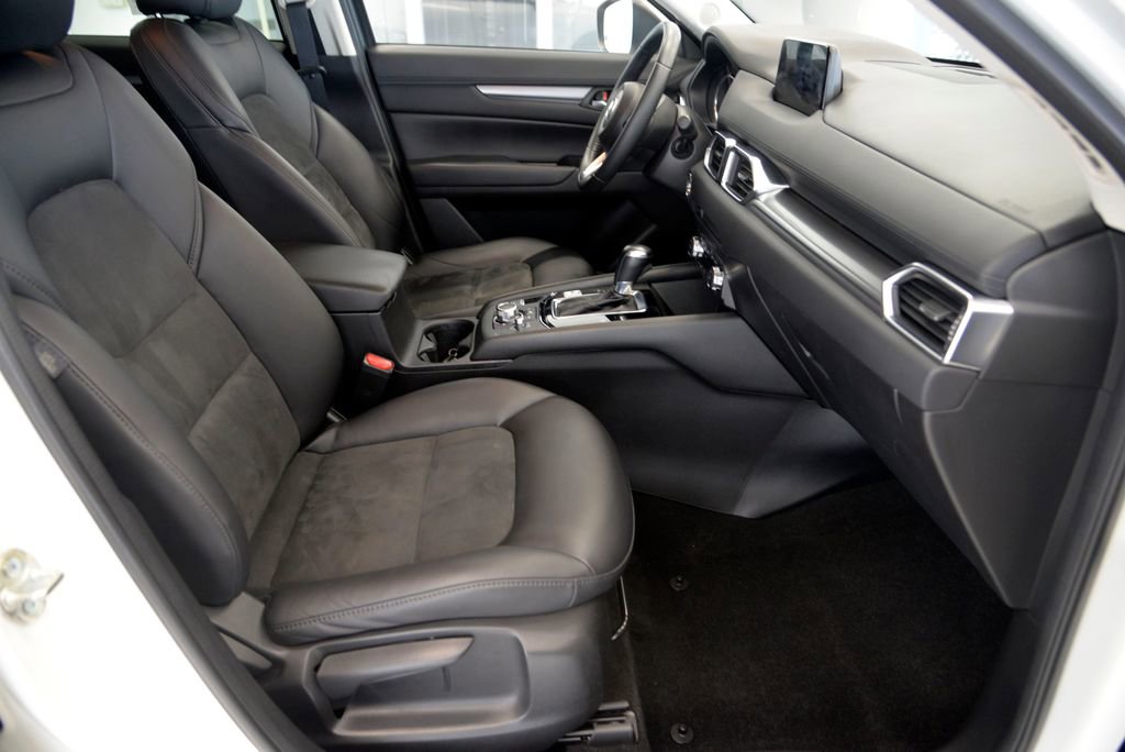 Used 2017 MAZDA CX-5 Touring image 29