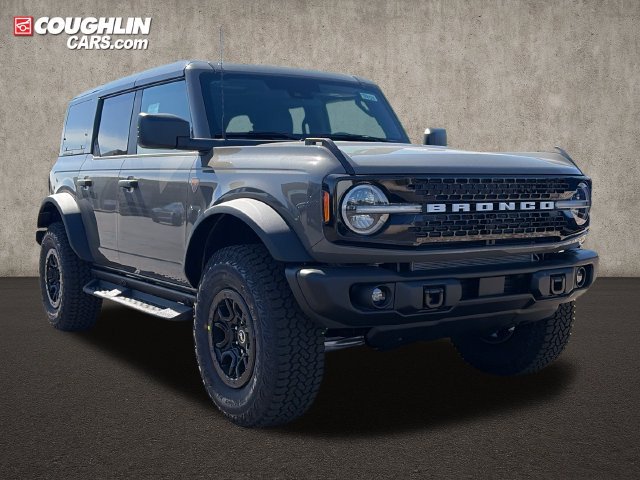 New 2026 Ford Bronco Badlands w/ Sasquatch Package