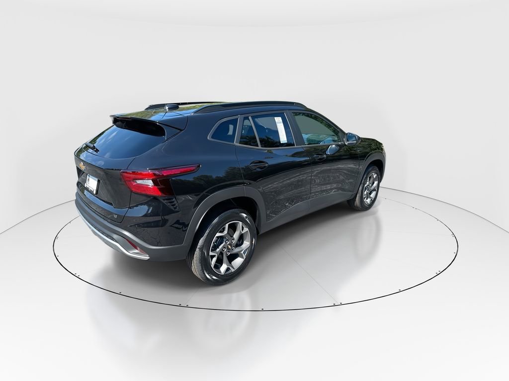 New 2026 Chevrolet Trax LT FWD image 8