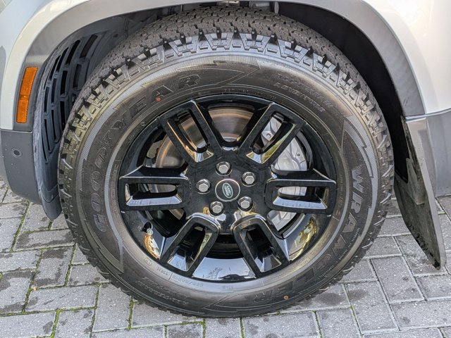 Certified 2024 Land Rover Defender 110 S image 25