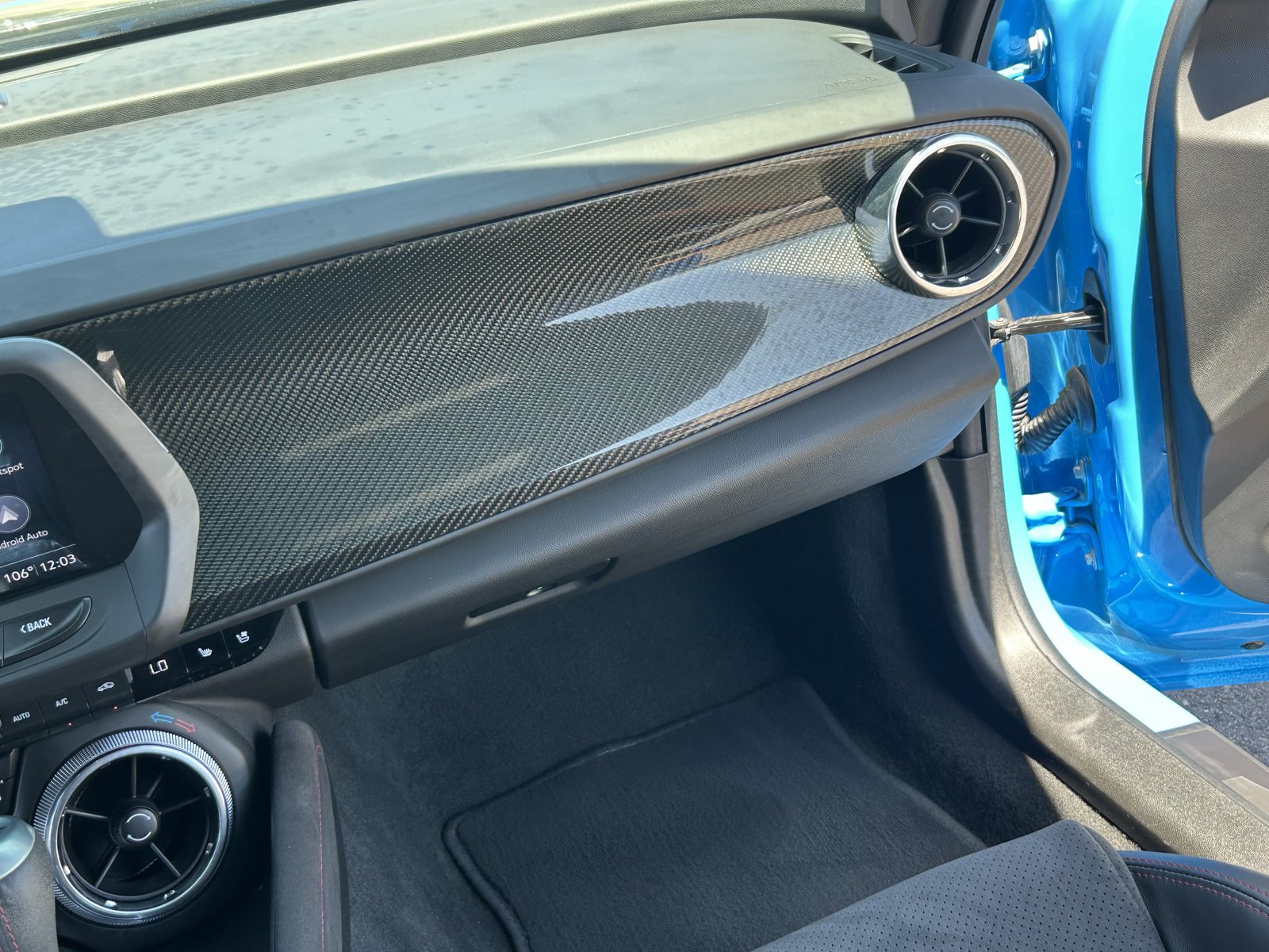 Used 2022 Chevrolet Camaro ZL1 RWD image 19